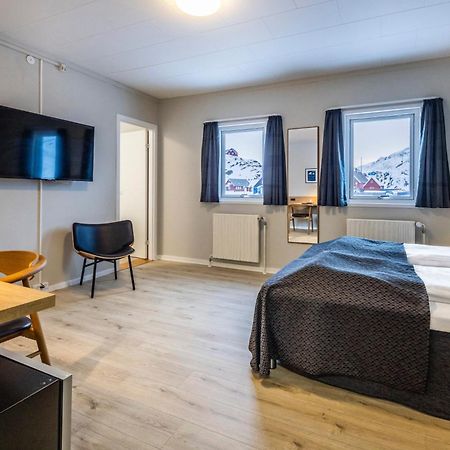 Hotel Soma Sisimiut Buitenkant foto